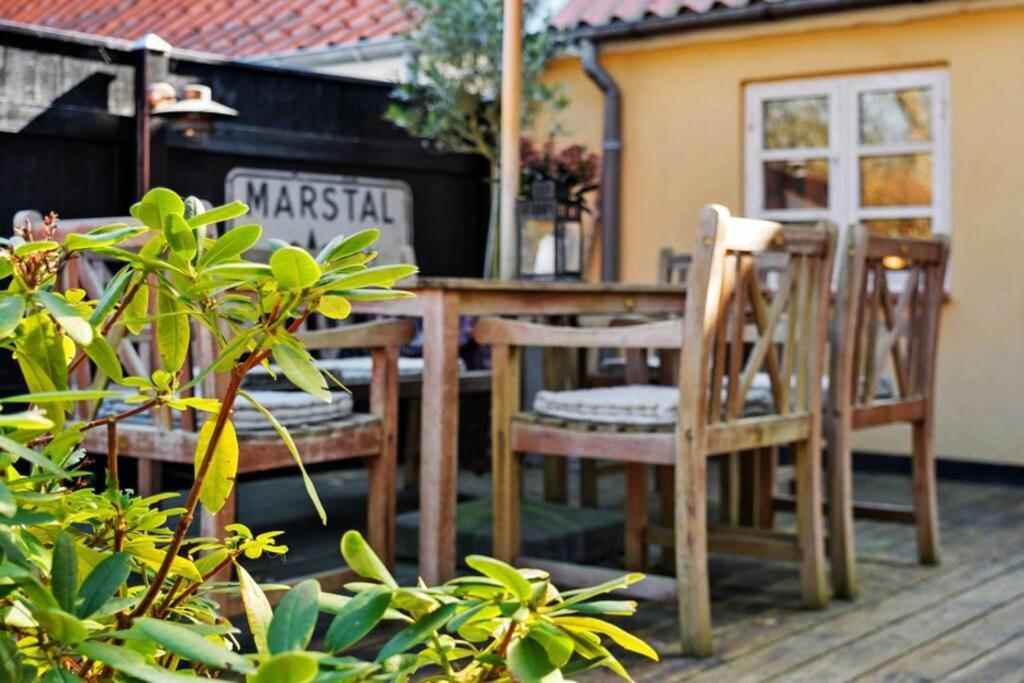 Villa Hyggeligt Gammelt Fiskerhus I Marstal Exterior foto